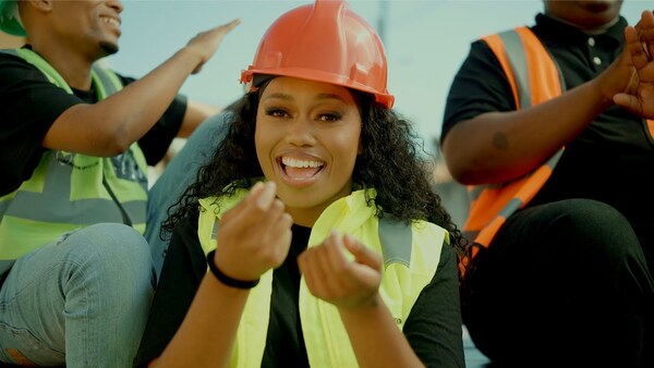 Funky Qla, Argento Dust & Maline Aura – Utshwala (Video)